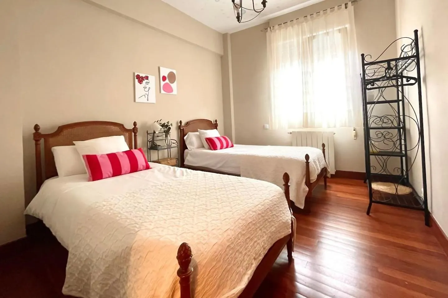 Casa Pilarcasco Viejo Wifi Apartment Bilbao Spain